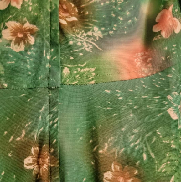 Vintage | Green Floral Angel Wing Maxi - Picture 5 of 7